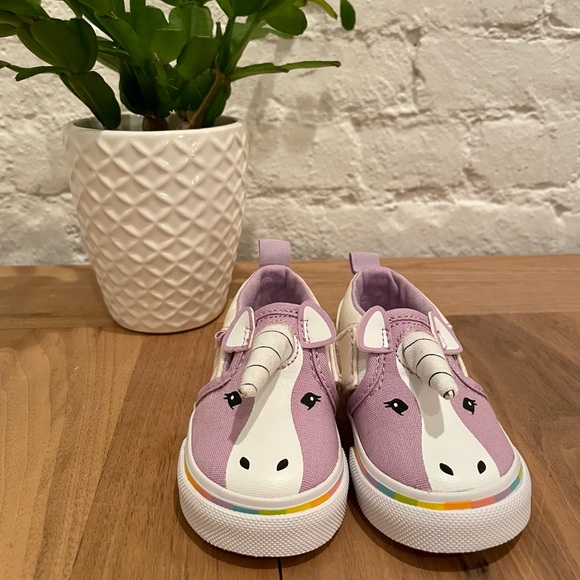 Brand New! Rare & Unique Unicorn Vans V Slip-on Shoes 🦄 - Picture 2 of 7